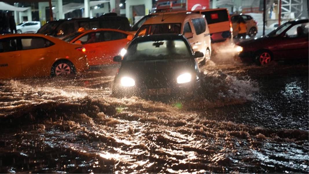 Toz taşınımı ve şiddetli yapış geliyor: Meteoroloji'den kritik uyarı! 10